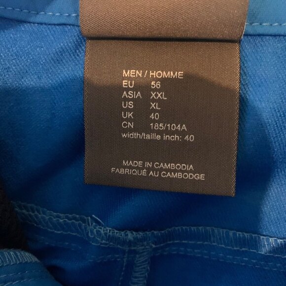 Jack Wolfskin Men's Softshell Blue Flex Shield Active Track Shorts Size XL 9003 - Picture 12 of 15